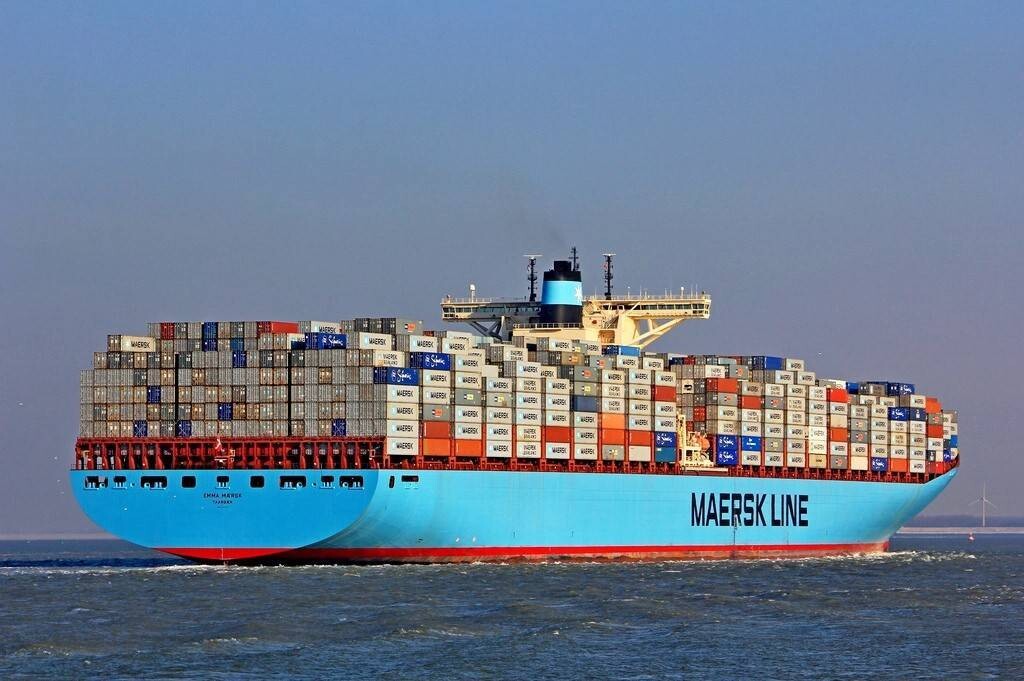 Maersk Temporarily Reroutes Voyages Due to Red Sea Conflict