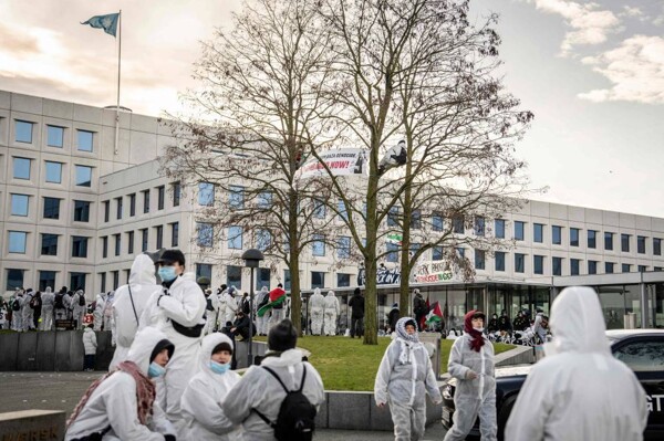 20 Arrested in Copenhagen Protest Against Maersk